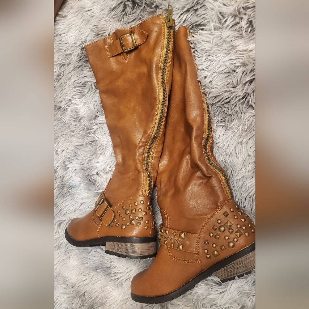 Studded light brown boots